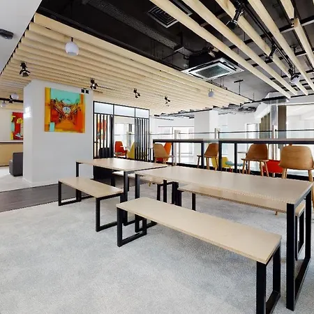 Iq Altus House Лідс