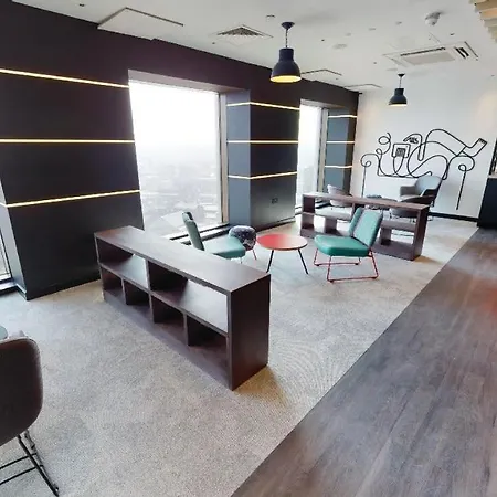Iq Altus House * Лідс