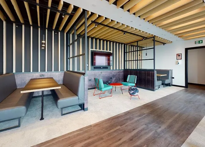 Iq Altus House * Leeds (West Yorkshire)