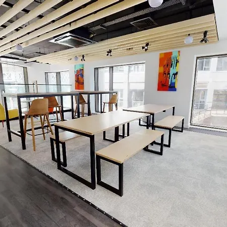 Iq Altus House * Leeds (West Yorkshire)